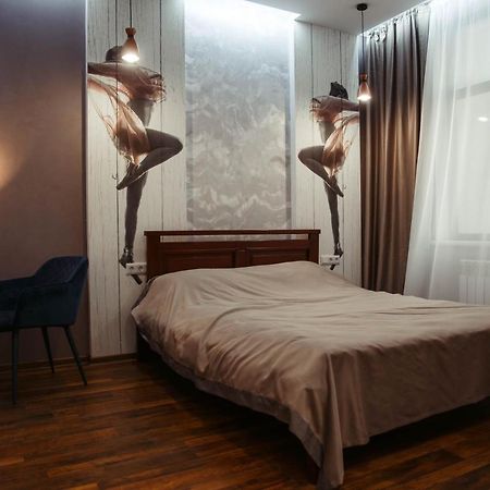Апартаменты Центр Uman Square Apartment Экстерьер фото