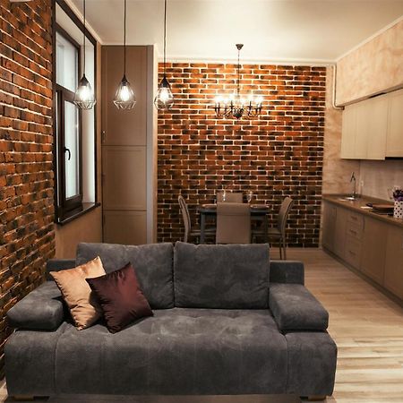 Апартаменты Центр Uman Square Apartment Экстерьер фото