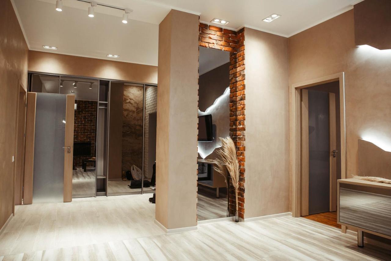 Апартаменты Центр Uman Square Apartment Экстерьер фото